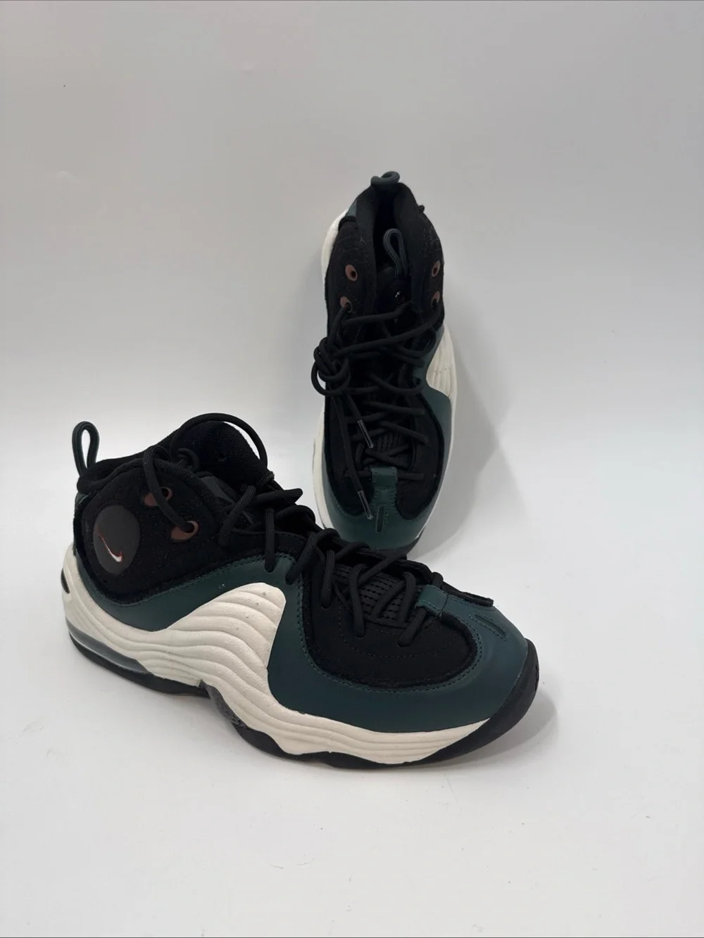 Kids High-Top Sneakers in Black and Dark Green - Nike